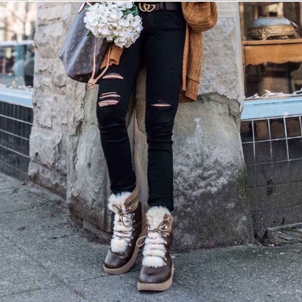 ❄NEW Ugg Women's Viki waterproof boots